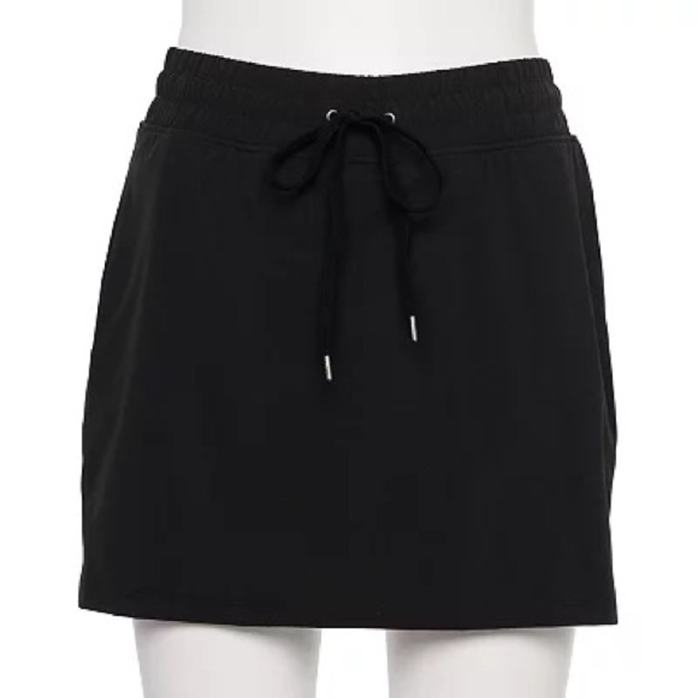 NWT Women's Tek Gear Woven Skort